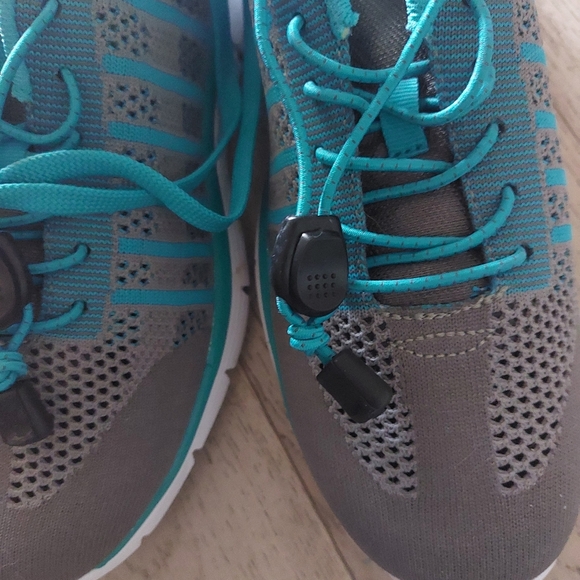 COPY - Apex running shoes - Picture 2 of 4